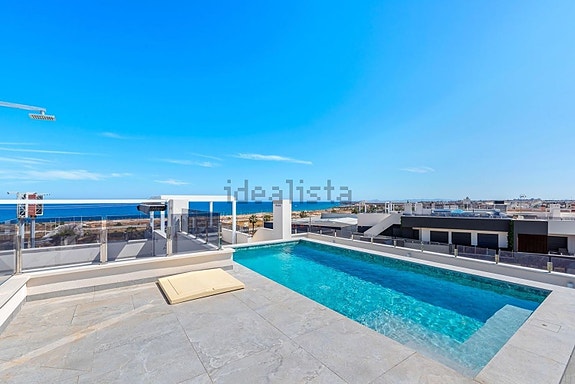 Penthouse med 3 soverom | Privat takterrasse med basseng | Havutsikt