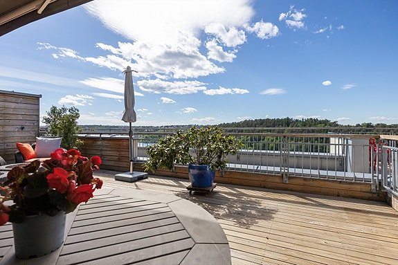 DNB Eiendom v/Beate Ellingsen presenterer Oppsal Terrasse 2!