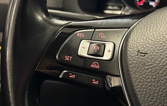 Volkswagen Caddy Maxi 13 of 17