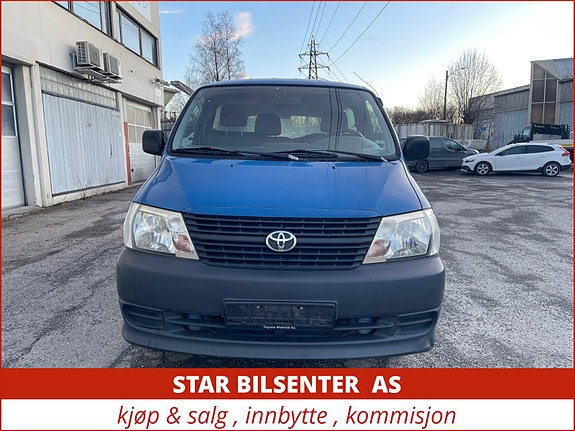 Toyota HiAce 2 of 20