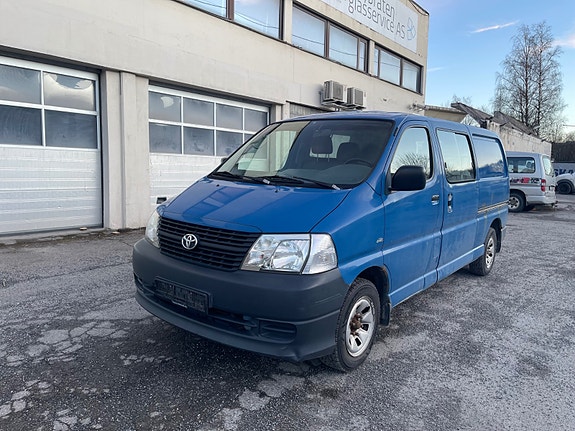 Toyota HiAce 10 of 20