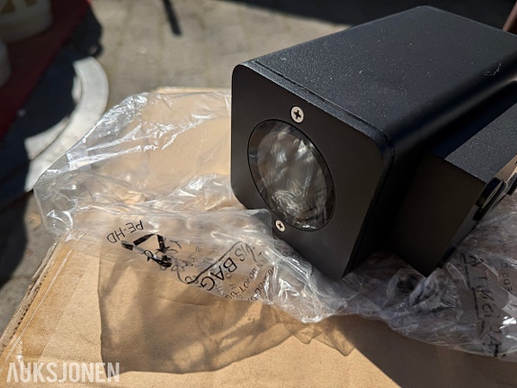 Product image 2 of 9