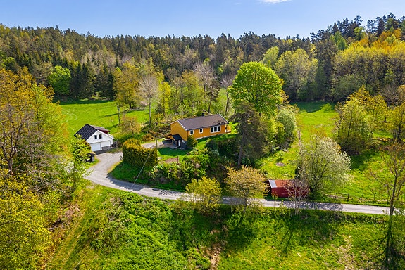 Velkommen til Haugenesveien 89 i Brekka! Presentert av Marius Engelskjønn v/Meglerhuset & Partners.