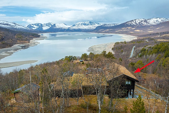 Per Hårstad v/ Eiendomsmegler 1 har gleden av å presentere Naustdalsvegen 36!
Foto: Ludvig Killingberg