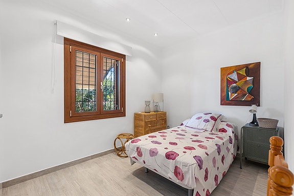 Villa med 4 soverom | Privat basseng | 500 meter til stranden | Stor tomt