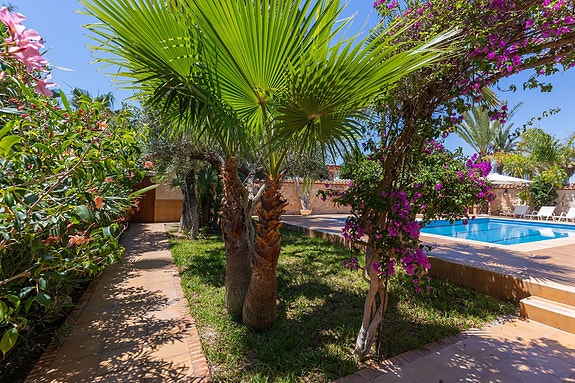 Villa med 4 soverom | Privat basseng | 500 meter til stranden | Stor tomt