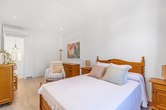 Villa med 4 soverom | Privat basseng | 500 meter til stranden | Stor tomt
