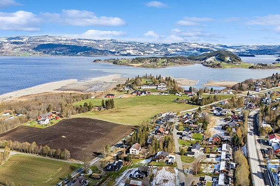 Velkommen til Rødbergvegen 40! En attraktiv utviklingseiendom med stort potensial.