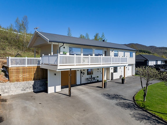 Velkommen til Stærveien 13, presentert av Nordvik Finnsnes!