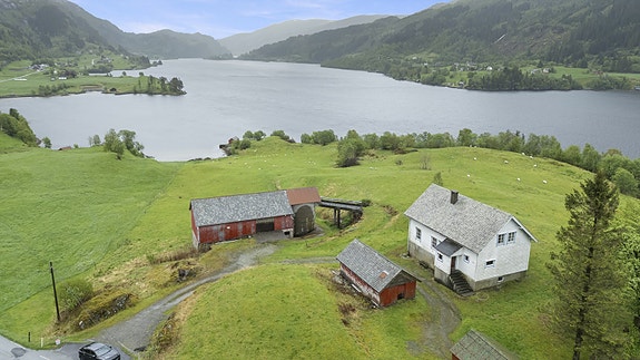 Laukelandsvegen 1214 v/EiendomsMegler1 - foto levert av Photoevent