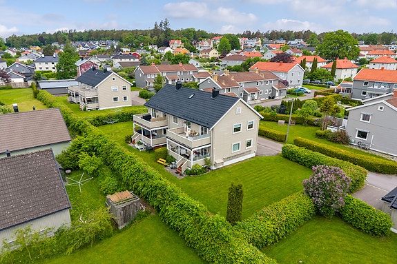 Velkommen til Gyldenløves gate 25 C v/Erlend Løvold! Foto: Bjørn Kjærra.