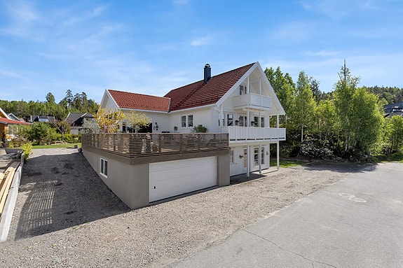 Exbo v/ Benjamin Stiansen har gleden av å presentere Limoen 15!