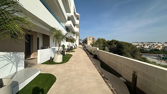 Leilighet med 2 soverom | Havutsikt | Møblert | Attraktivt fellesanlegg i Playa Flamenca