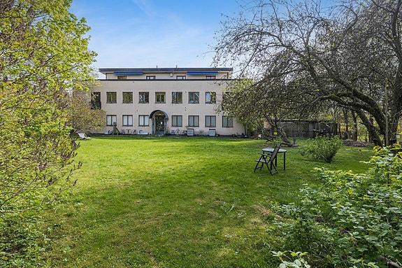 Fasade fra felleshagen