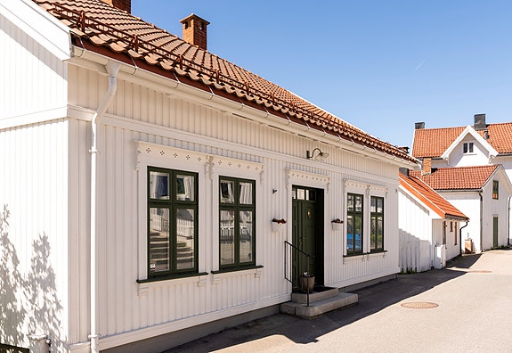 Trine Sanne og EIE eiendomsmegling ønsker velkommen til Bjerggata 14!