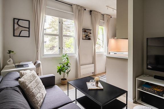 Velkommen til Håkon Jarls gate 2 - En sentral og oppgradert studioleilighet vendt ut mot bakgård med attraktiv beliggenhet på populære Elgeseter. (Foto: Stian Hatling)
