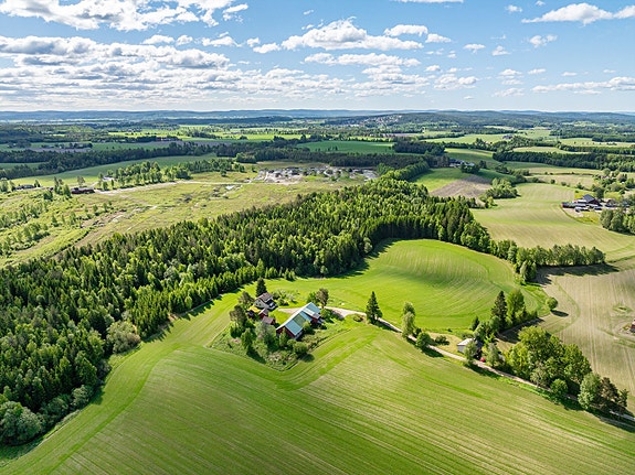 Aktiv eiendom ønsker deg velkommen til Ellingsdalsvegen 49 og 43!