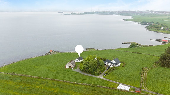 Velkommen til idylliske Kolstøvegen 95 presentert av Olav Lauvås i Meglerhuset Rele Karmøy