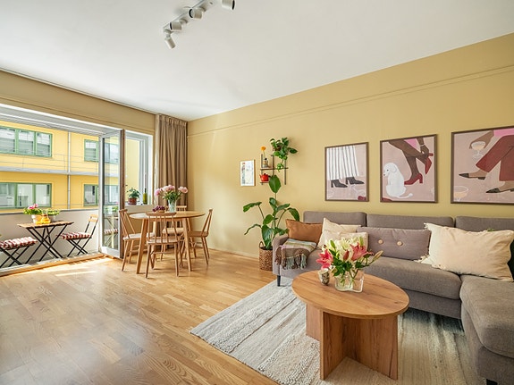 Velkommen til Sons gate 5C og denne sprudlende leiligheten!
Foto: Alexander Granlie | @boliggram