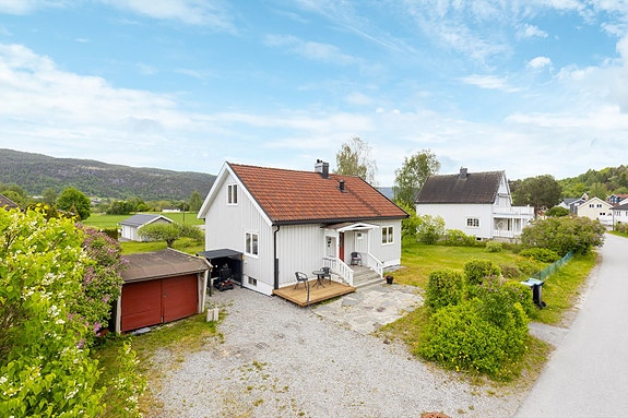 EiendomsMegler1 v/Guro Borsodi Bakka presenterer Ola Lensmanns veg 4!
Foto: Inbovi