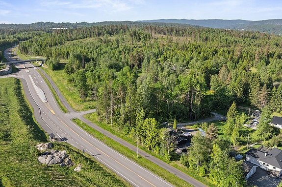 Stor eiertomt på ca. 2 250 m² | Skap drømmeboligen i naturskjønne omgivelser | Kort vei til Drøbak med servicetilbud, Drøbak