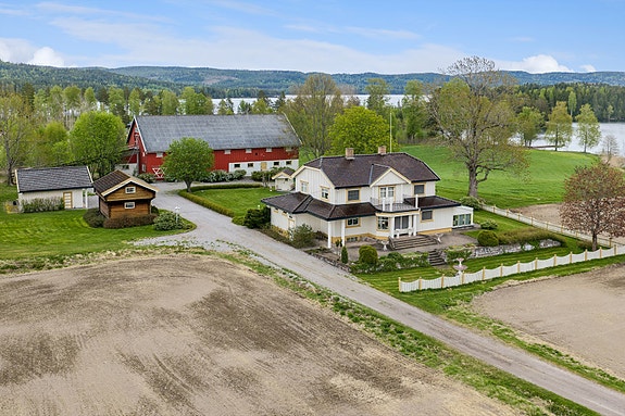 Velkommen til Østre Haukenes gård