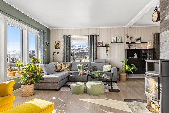 Aktiv Eiendomsmegling ønsker velkommen til Parkvegen 19A og 19B. Foto Diakrit v Marte Hansen.