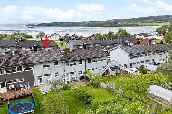 Aktiv eiendomsmegling v/Anders Borgsø har gleden av å presentere Lundsengvegen 85.