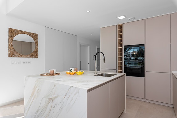 Ny villa ved golfbanen | Privat basseng | Takterrasse | Alt inkludert