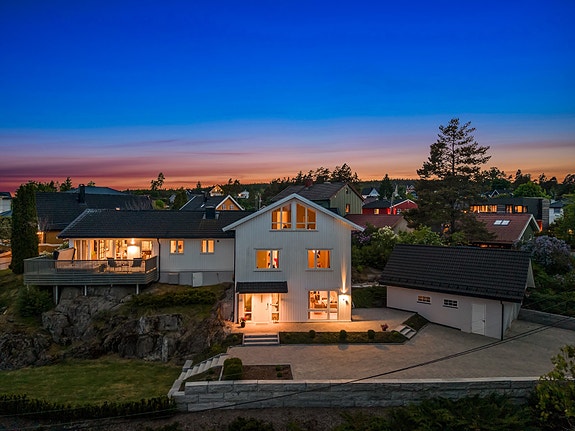 Boligdrømmen på Fjellhamar for de som ønsker godt med boltreplass både ute og inne, samt livskvalitet i barnevennlige og sentrale omgivelser.