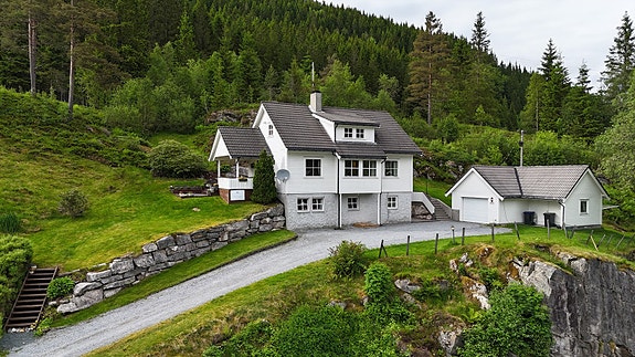 - Velkommen til Angedalsvegen 403 -