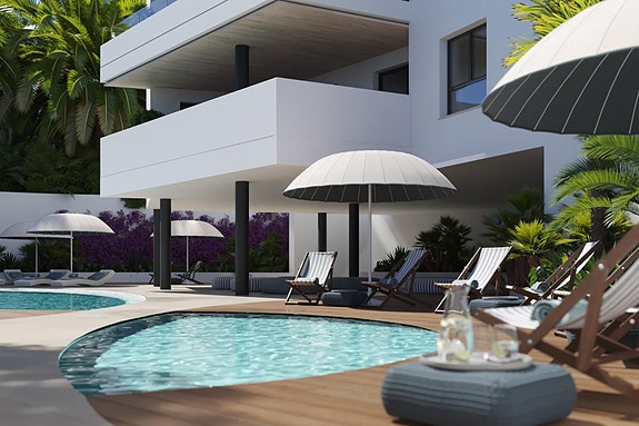 Moderne leilighet nær stranden | Spa, treningsrom og takbasseng | Parkering og bod