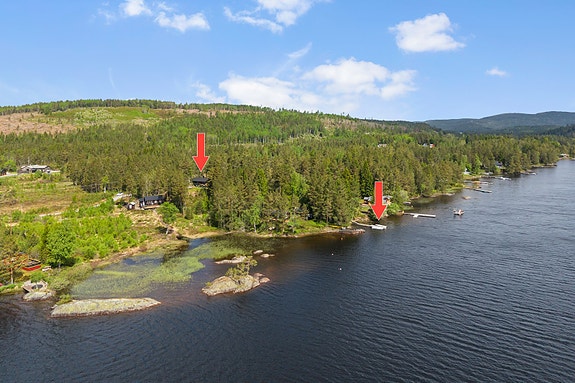 Eiendomsmegler Norge v/Martin Olsen har gleden av å presentere Nesstranda 13! En flott fritidseiendom med usjenert uteplass, brygge og gode solforhold!
