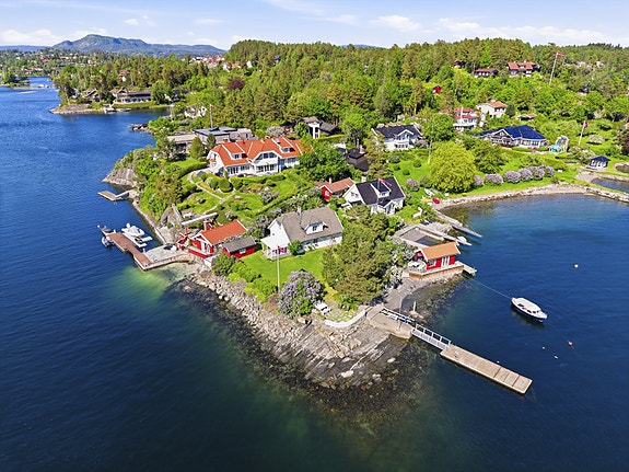 Hestesundveien 8B v/Thomas Koren og Christian A. Aamodt - Sem og Johnsen Eiendomsmegling