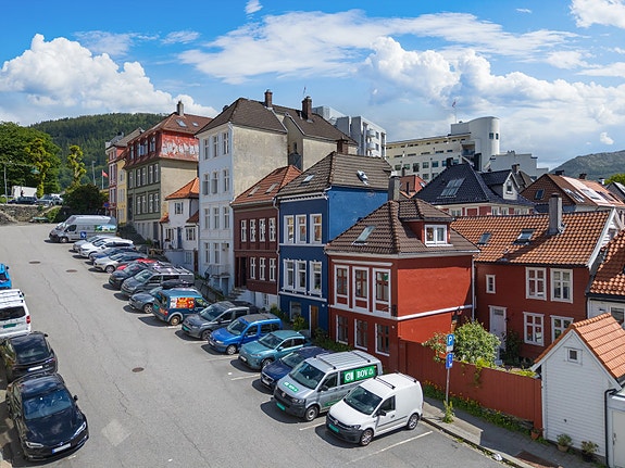 Velkommen til Vestre Murallmenningen 12A! Foto: Arvid Berg.