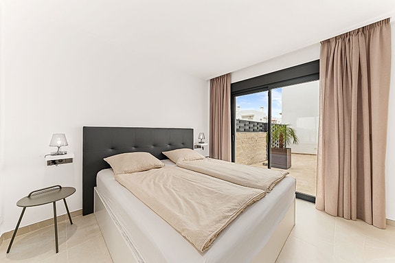 Villa med 3 soverom | Privat basseng | Sørvestvendt | Turistlisens