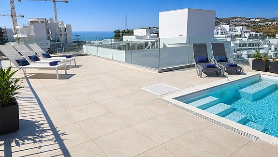 Eksklusiv penthouse med 4 soverom | Privat basseng | Store terrasser 201m² | Panoramautsikt