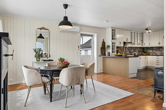 Leilighet med 3 soverom, balkong og sentral beliggenhet. Garasje. Omfattende renovert siden byggeår., Namsos