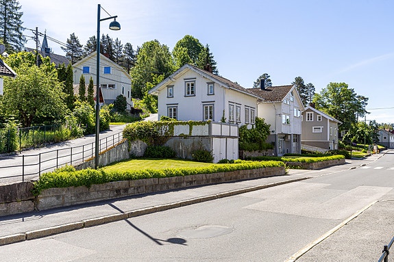 Eiendomsmegler Norge v/ Andrè Jæger Walderhaug ønsker deg hjertelig velkommen til Kyrkjekleiva 4 og 2!