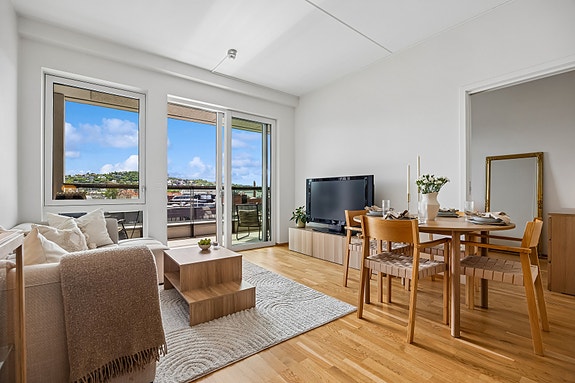 STRØKEN 2-ROMS MED FENOMENAL BELIGGENHET - 6.ETG - BALKONG - GODE SOLFORHOLD - SUVEREN PLANLØSNING - FELLES TAKTERRASSE, Trondheim