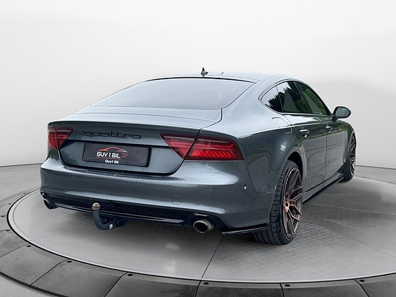 Audi A7 4 of 5