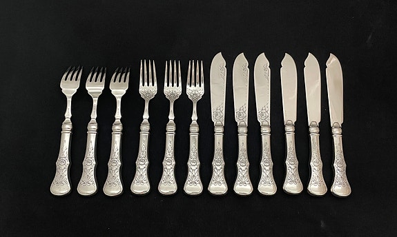 Product image 1 of 3