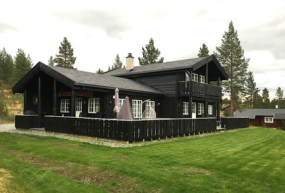 Nordatilveien 4 på attraktive Furutangen
