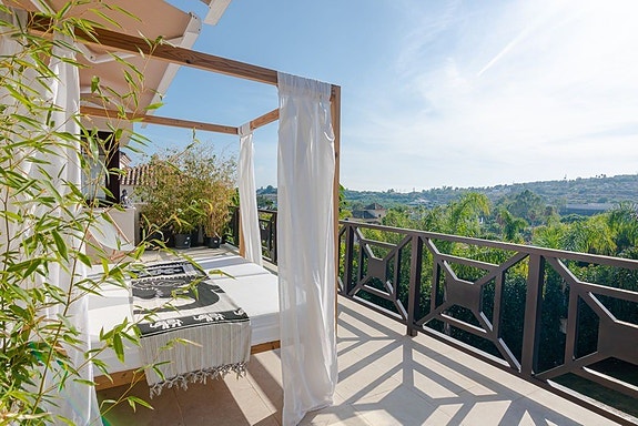 Eksklusiv villa med 5 soverom | Privat basseng | Panoramautsikt