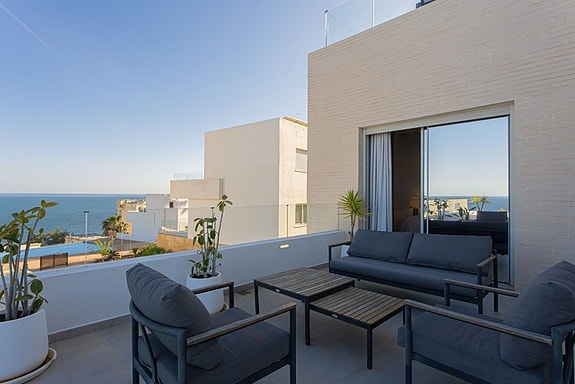 Eksklusiv villa med 5 soverom | Panoramautsikt | Privat basseng | Luksuriøse kvaliteter