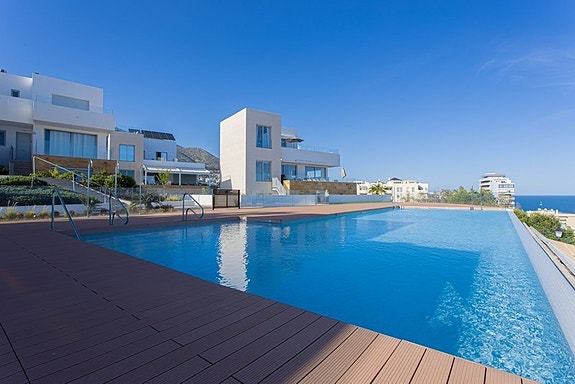 Eksklusiv villa med 5 soverom | Panoramautsikt | Privat basseng | Luksuriøse kvaliteter
