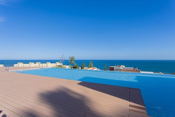 Eksklusiv villa med 5 soverom | Panoramautsikt | Privat basseng | Luksuriøse kvaliteter