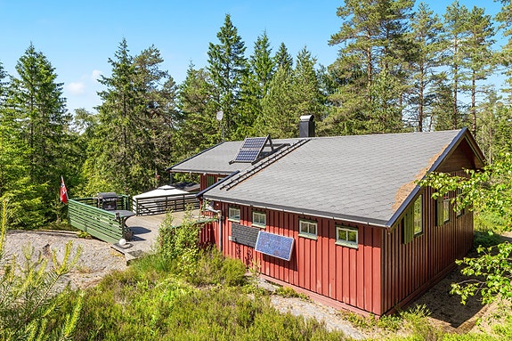 Velkommen til denne sjarmerende fritidsboligen! Foto: Fotoetcetera As