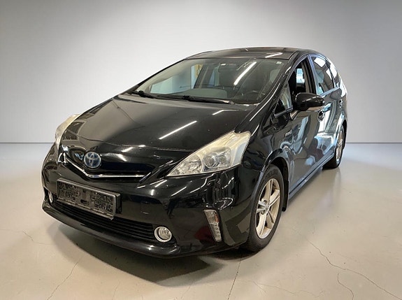 Toyota Prius 2 of 5