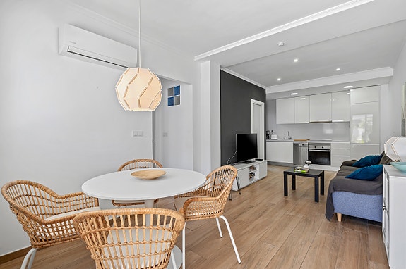 Nyere moderne leilighet med 2 soverom | Terrasse og basseng | Attraktiv beliggenhet i La Zenia